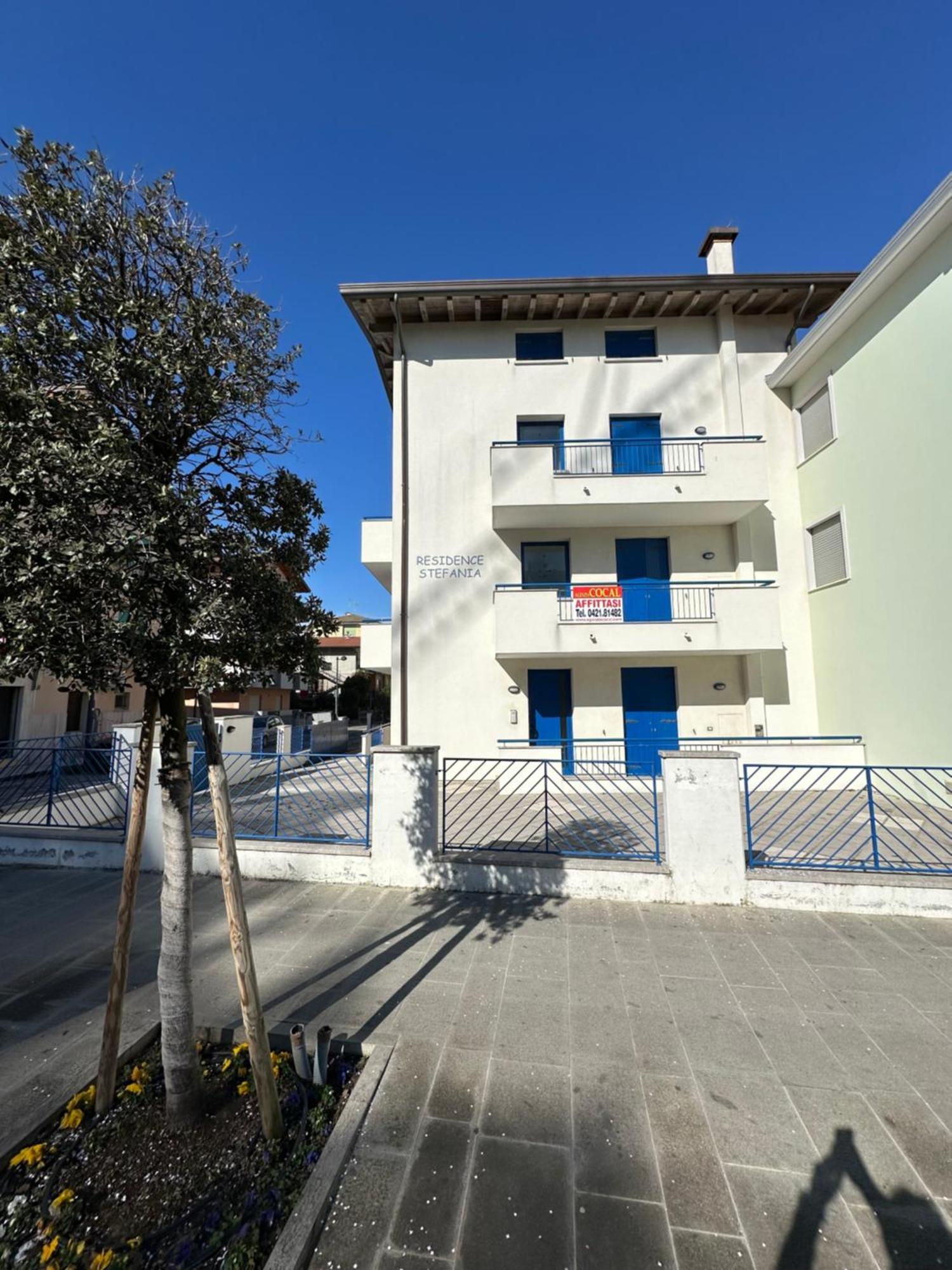 Residence Stefania Attici Su 2 Livelli - Agenzia Cocal Caorle Eksteriør bilde